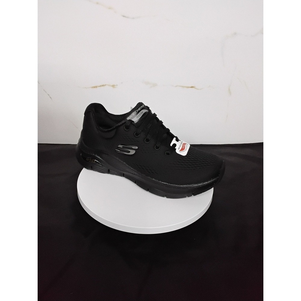 Skechers Arch Fit Sneaker | Size 5.5 | SL47